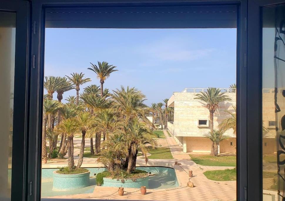 Appartement En Bord De Mer Monastir Esterno foto